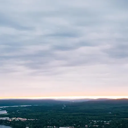 Lapland Sky Ounasvaara 4* רובניימי