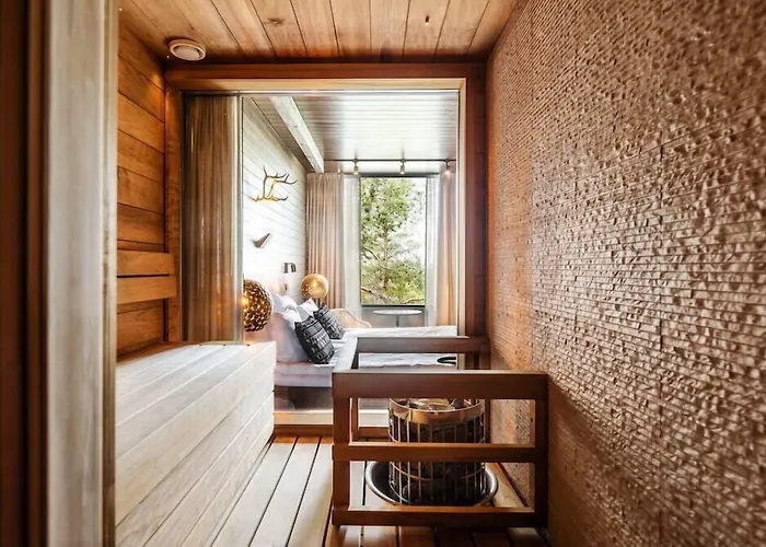 لابلاند سكاي أوناسفارا 4*